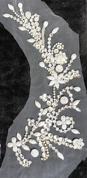 Suptilna srebro ručno šivanje čini leaf straga omogućili malim vjenčanje dekor rhinestones šljokice, kristali zakrpe aplicirano za šivanje vjenčanica