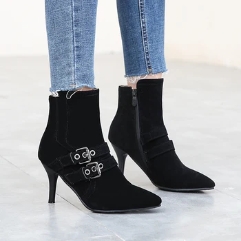 2021 europska Novi dizajn parhet ženske cipele Oštar čarapa elegantne ženske čizme mali peta dupla kopča čizme AB915